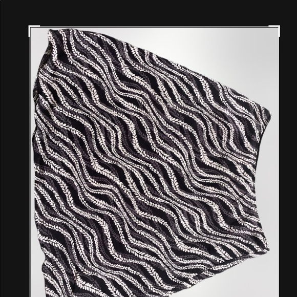 BEA CLASSICS - BLACK SKIRT SIZE PL (PETITE MEDIUM) - Picture 8 of 9